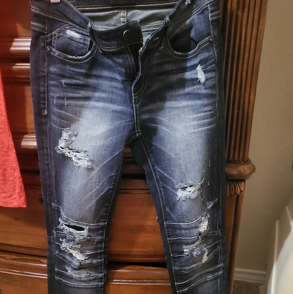 Buckle Black ankle skinny sz 25.